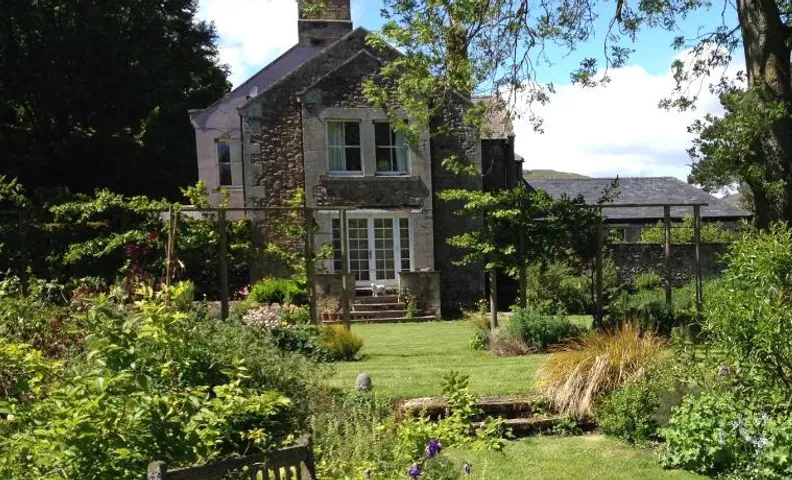 Ingram House Bed & Breakfast