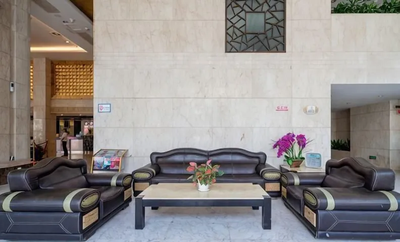 Royal Prince Hotel