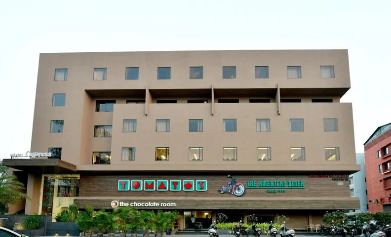 HOTEL CYPRESS