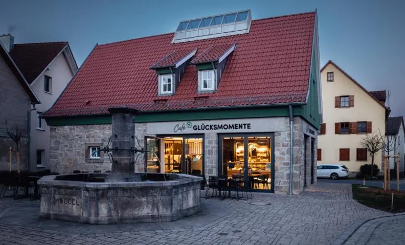 Bed&Breakfast Café Glücksmomente
