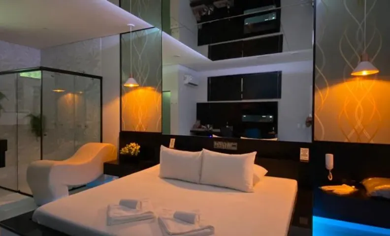Hotel Blue Love