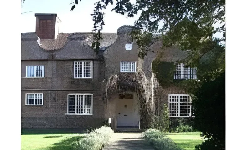 Howfield Manor Hotel