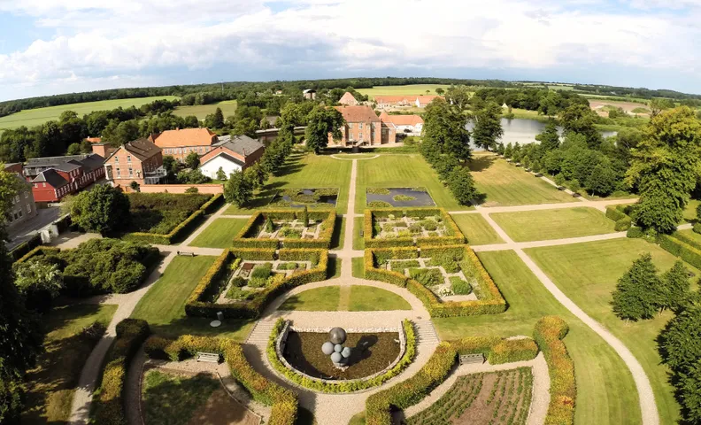 Den Gamle Kro ved Gram slot
