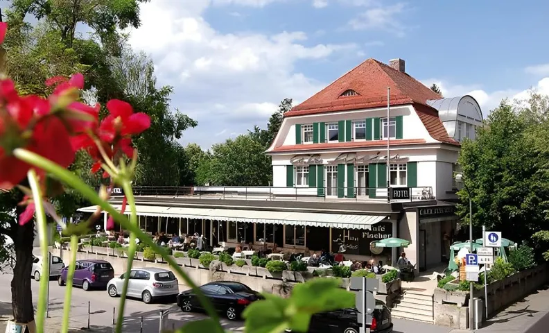 Appartment-Hotel-Holzl