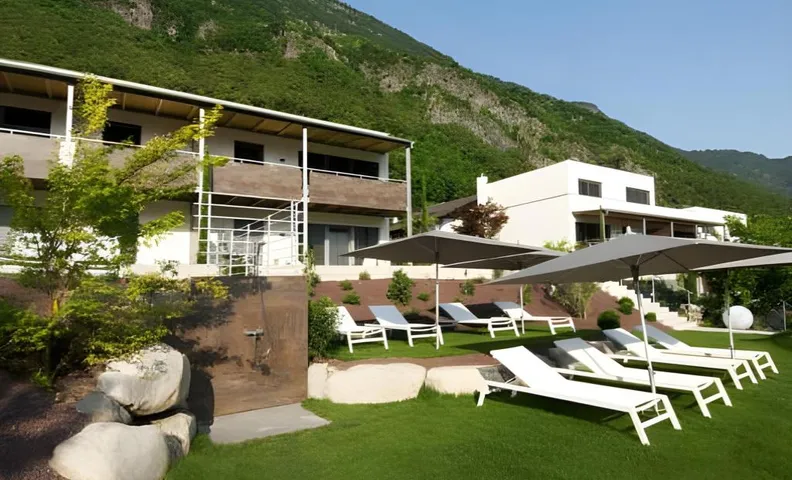 Hidalgo Suites