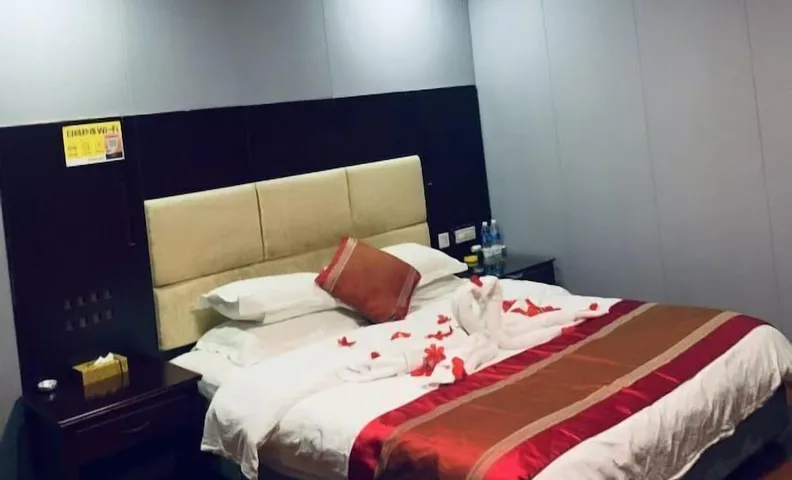 Jixuan Hotel