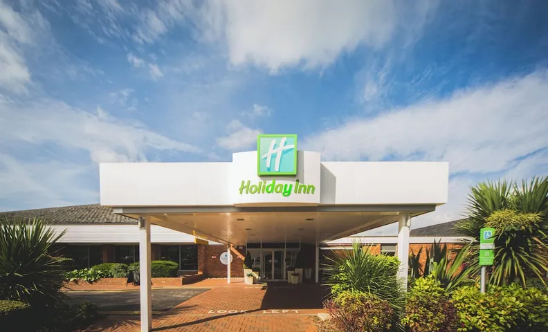 홀리데이 인 리딩 사우스 M4 Jct11 바이 IHG