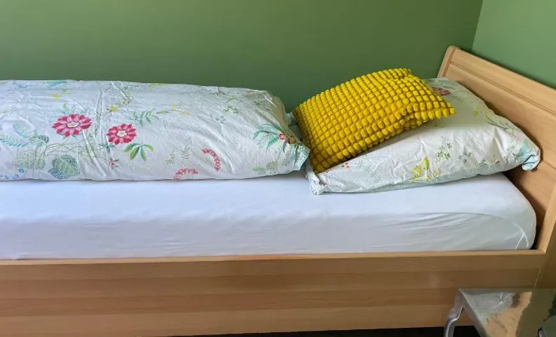 Zimmer mit zwei Einzelbetten