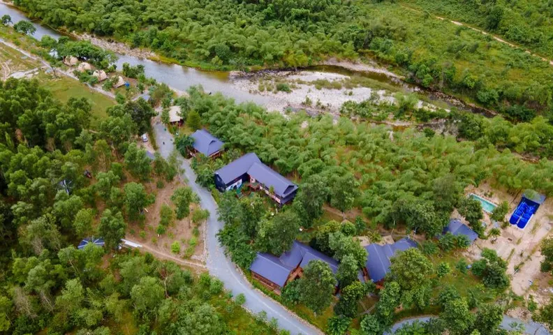 Lac Sanh Onsen Resort
