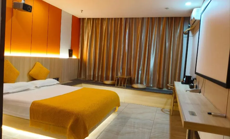 Xuefu Business Hotel