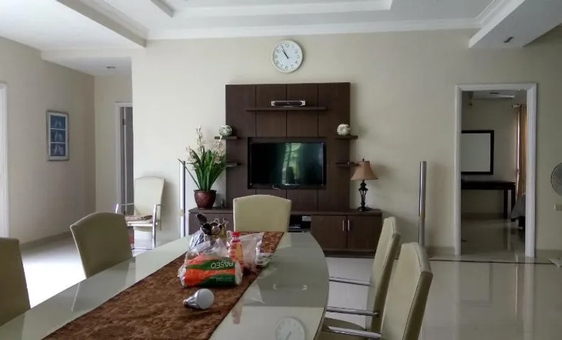 Puri Ratna Joewita