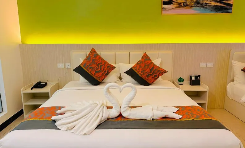 NAUSORI PLAZA HOTEL