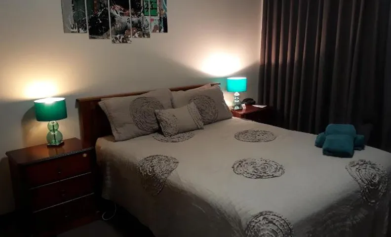 Moe Motor Inn - After Hours Check Inn Available