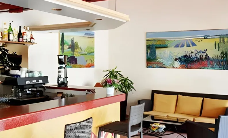 Logis Hotel Uzes Pont du Gard