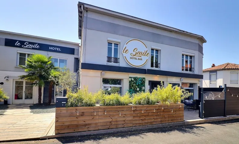 Hôtel 르 스마일