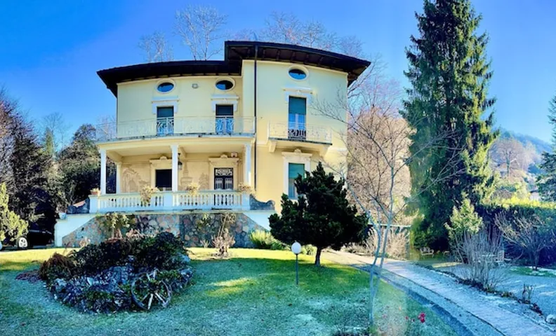 La Villa Del Lago