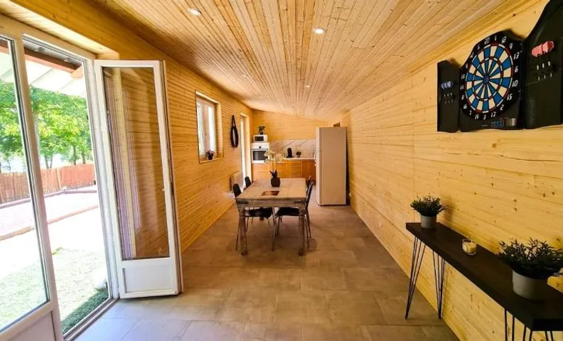 Le chalet au bord de seine
