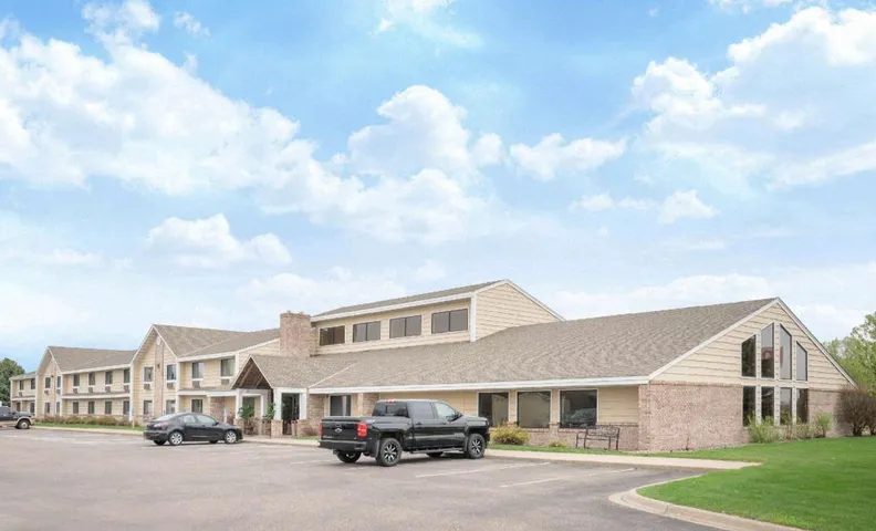 베이몬트 바이 윈덤 레이크빌