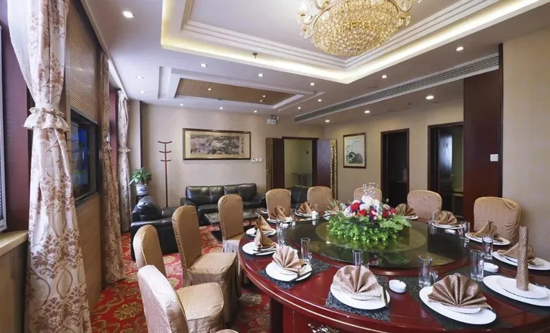 Super 8 Hotel Baoji Railway Station