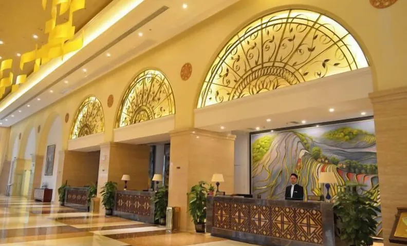 Island International Hotel
