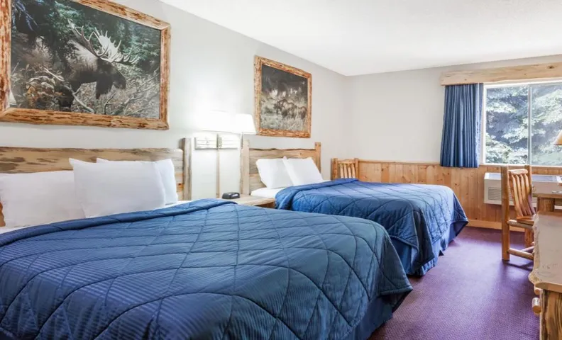 Sandpoint Inn