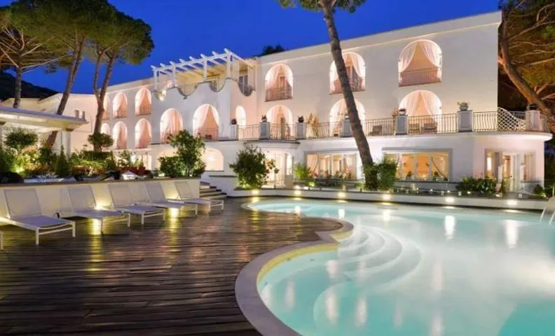 La Pineta Hotel Beach & Spa