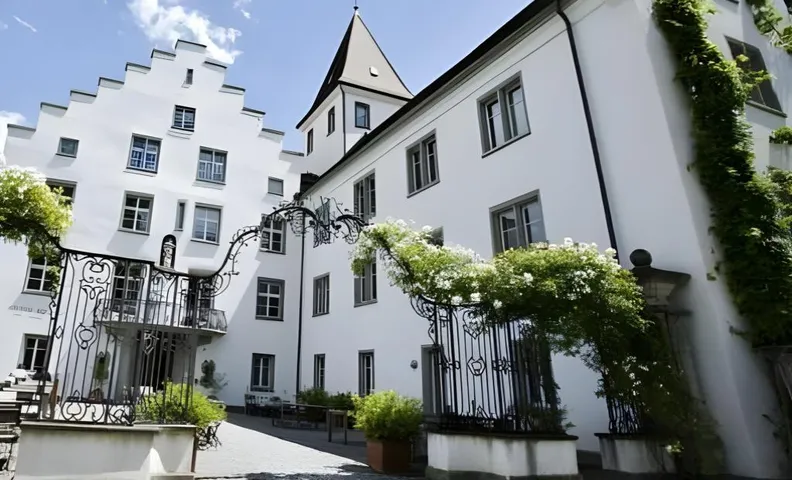 Schloss Wartegg