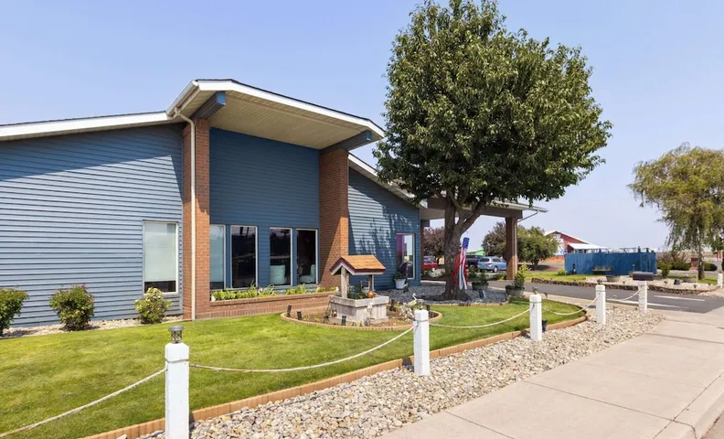 데이즈 인 바이 윈덤 릿츠빌