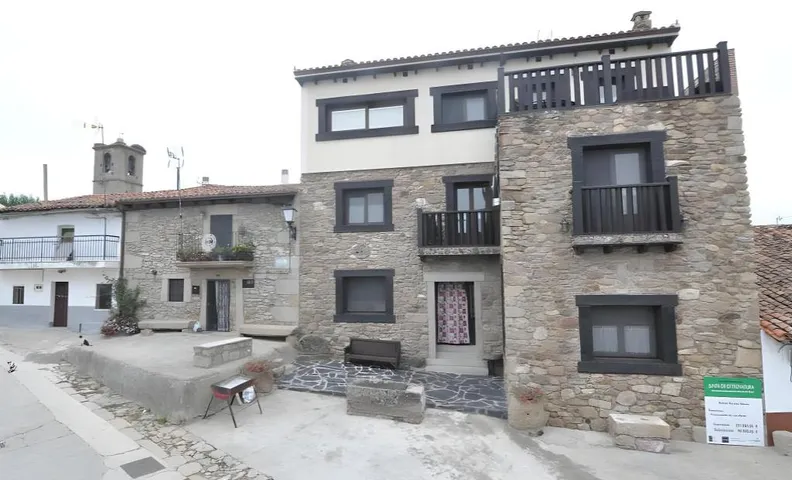 Via Caparra Superior