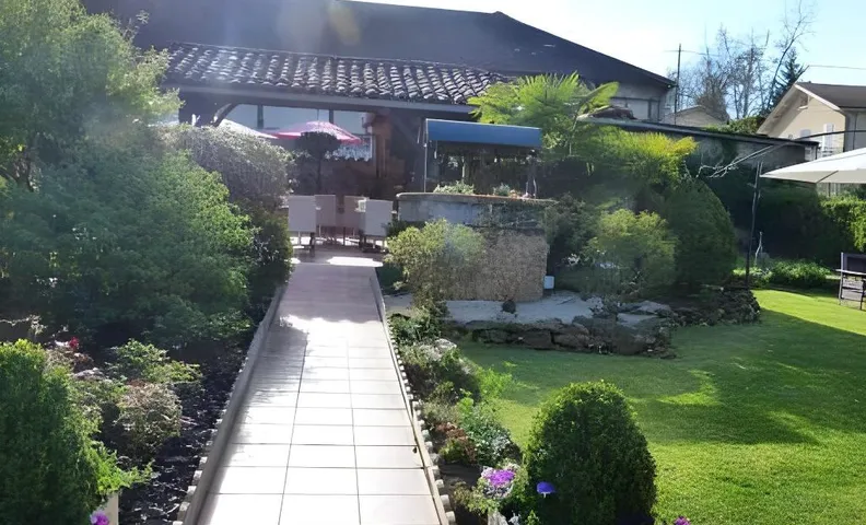 Logis Hotel Restaurant du Commerce