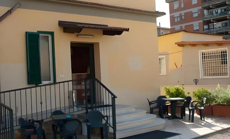 Gu Hotel