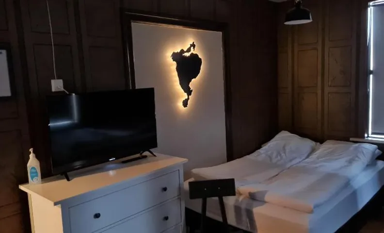 Lava Guesthouse