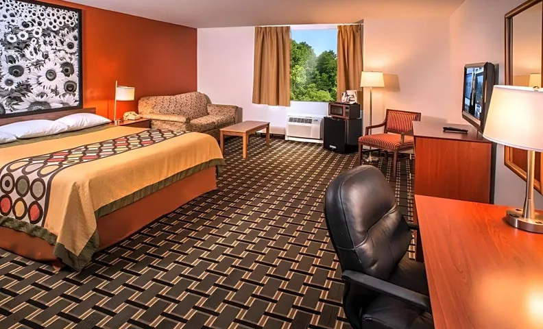 Super 8 by Wyndham Prestonsburg