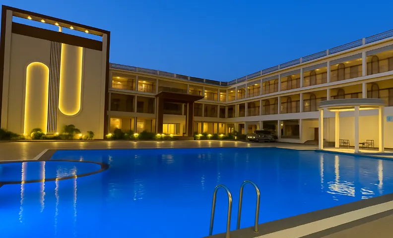 Nirvana Grand Hotel & Resort