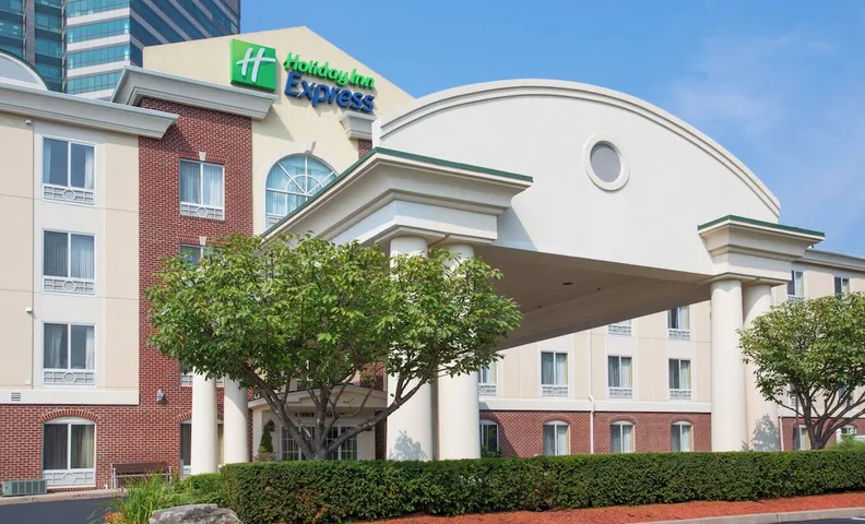 홀리데이 인 익스프레스 타워 센터 바이 IHG