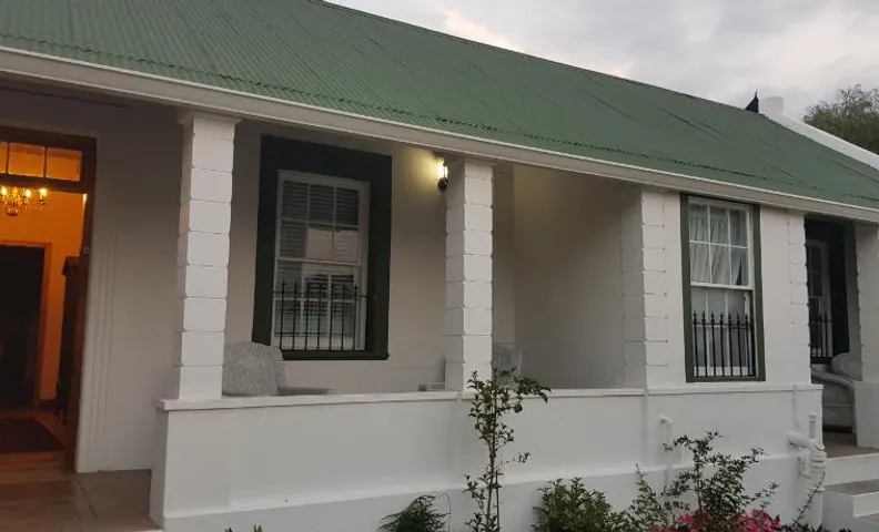 Uniondale Manor Guesthouse