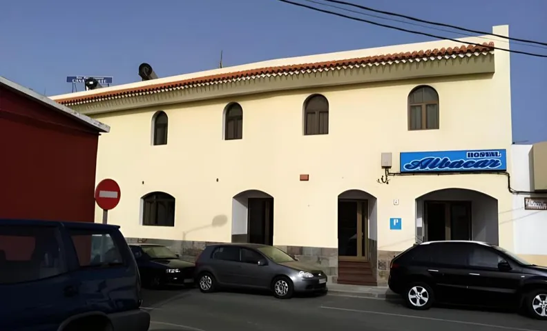 Hostal Albacar