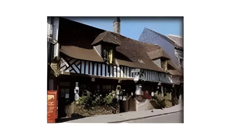 Logis Hotel & Restaurant - Les Hauts de Montreuil