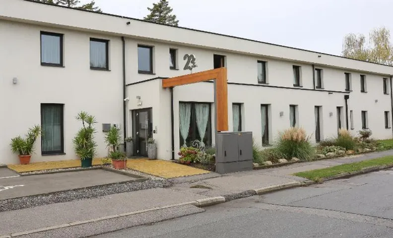 23-hotel