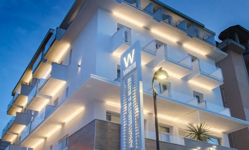 White Suite & Apartments