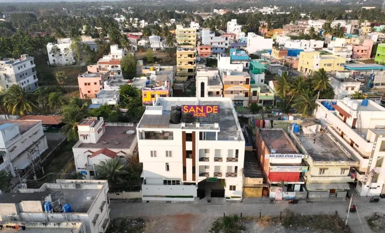 San De Hotel