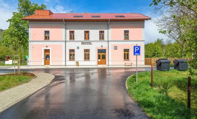 Hotel Nádraží
