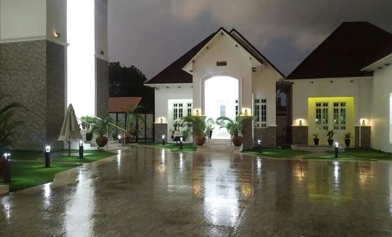 Castle de White House hotel