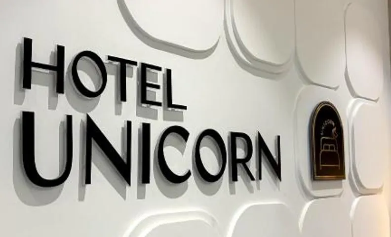 Hotel Unicorn Althan, Surat