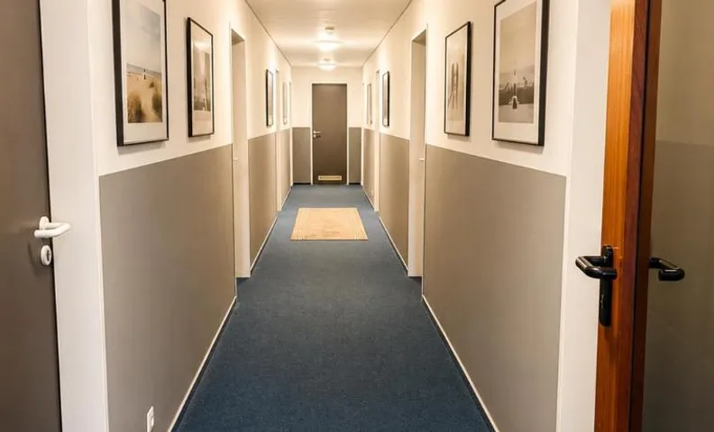 Hotel & Restaurant Heidekrug 24h Check-in, Pinneberg, Free Parking and WiFi
