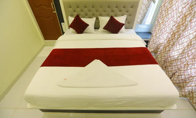 Hotel Samruddhi Comfort Stay - Airoli