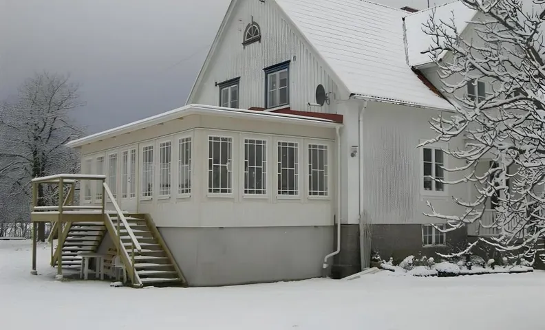 Villa Bro