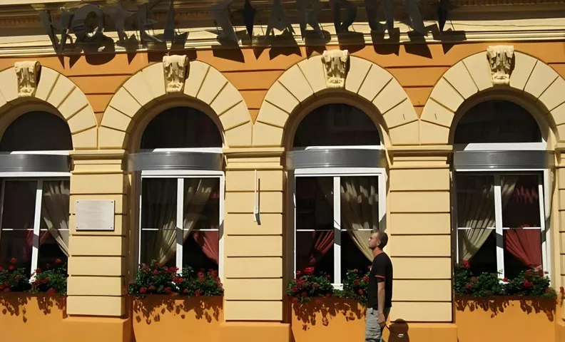 Hotel Stardust