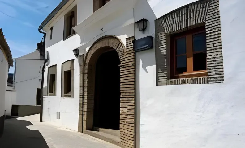 Tugasa Hotel y Apartamentos rurales La Posada
