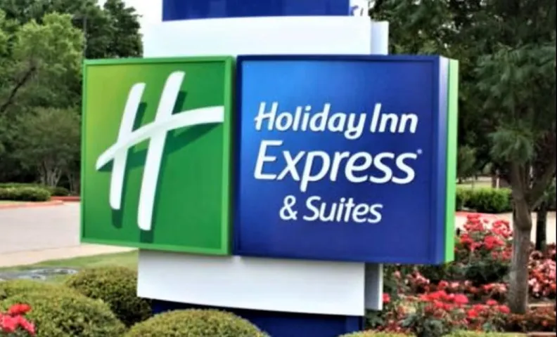 Holiday Inn Express Mentor Banquet Center By IHG